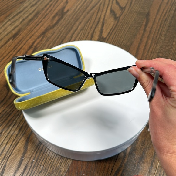 GUCCI MIRRORED LENS SUNGLASSES - Picture 8 of 10